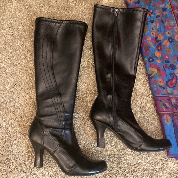 Reaction black boots - Picture 2 of 8